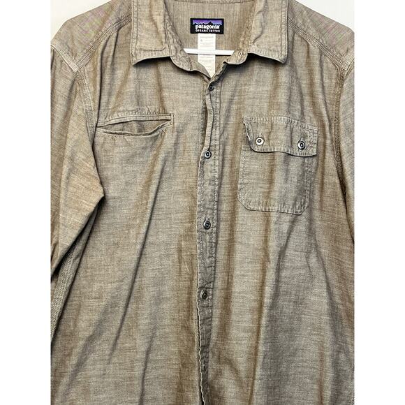 Patagonia Men's Size Large Tan Long Sleeve Button Up Shirt - Picture 6 of 7